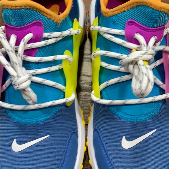 • NIKE REACT PRESTO (GS) mountain blue/white - Picture 7 of 16